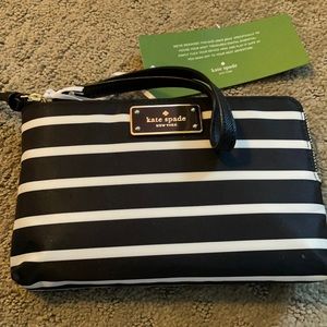 Kate Spade Wilson Road Wristlet